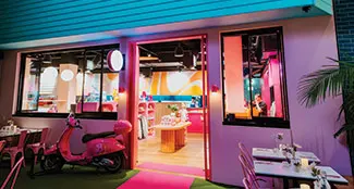Malibu Barbie Café